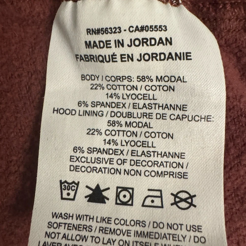 Nike Yoga Dri-FIT Luxe Cropped Hoodie in Mahogany